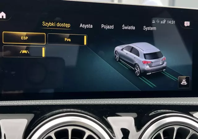 MERCEDES-BENZ Klasa A 220 4-Matic AMG Line 7G-DCT