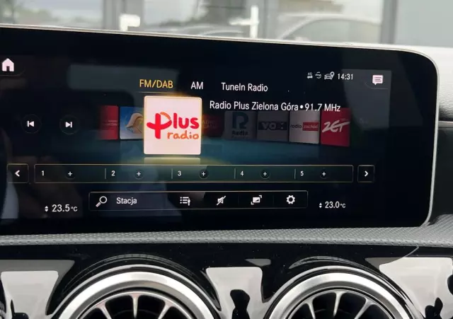 MERCEDES-BENZ Klasa A 220 4-Matic AMG Line 7G-DCT