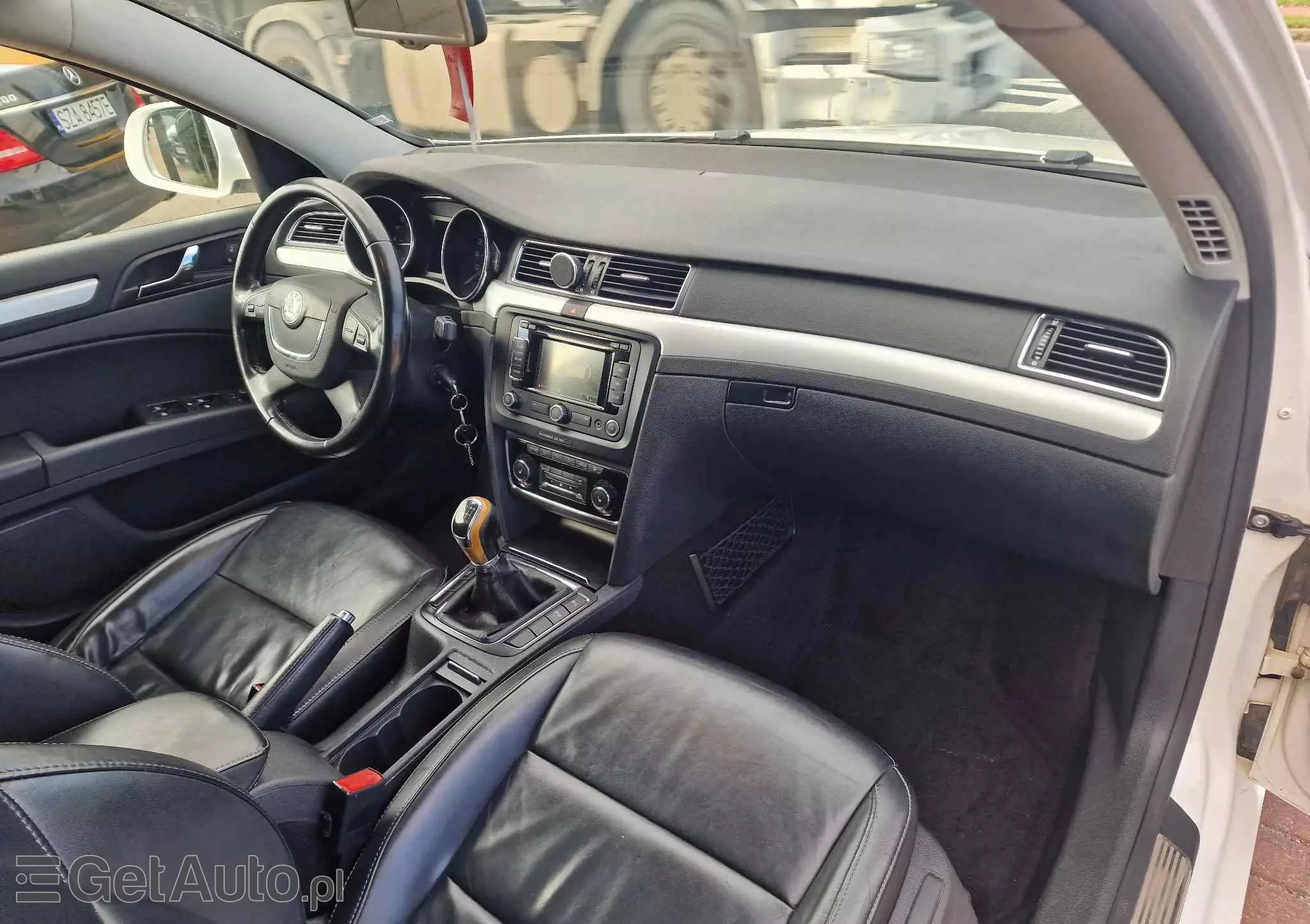 SKODA Superb 2.0 TDI Exclusive