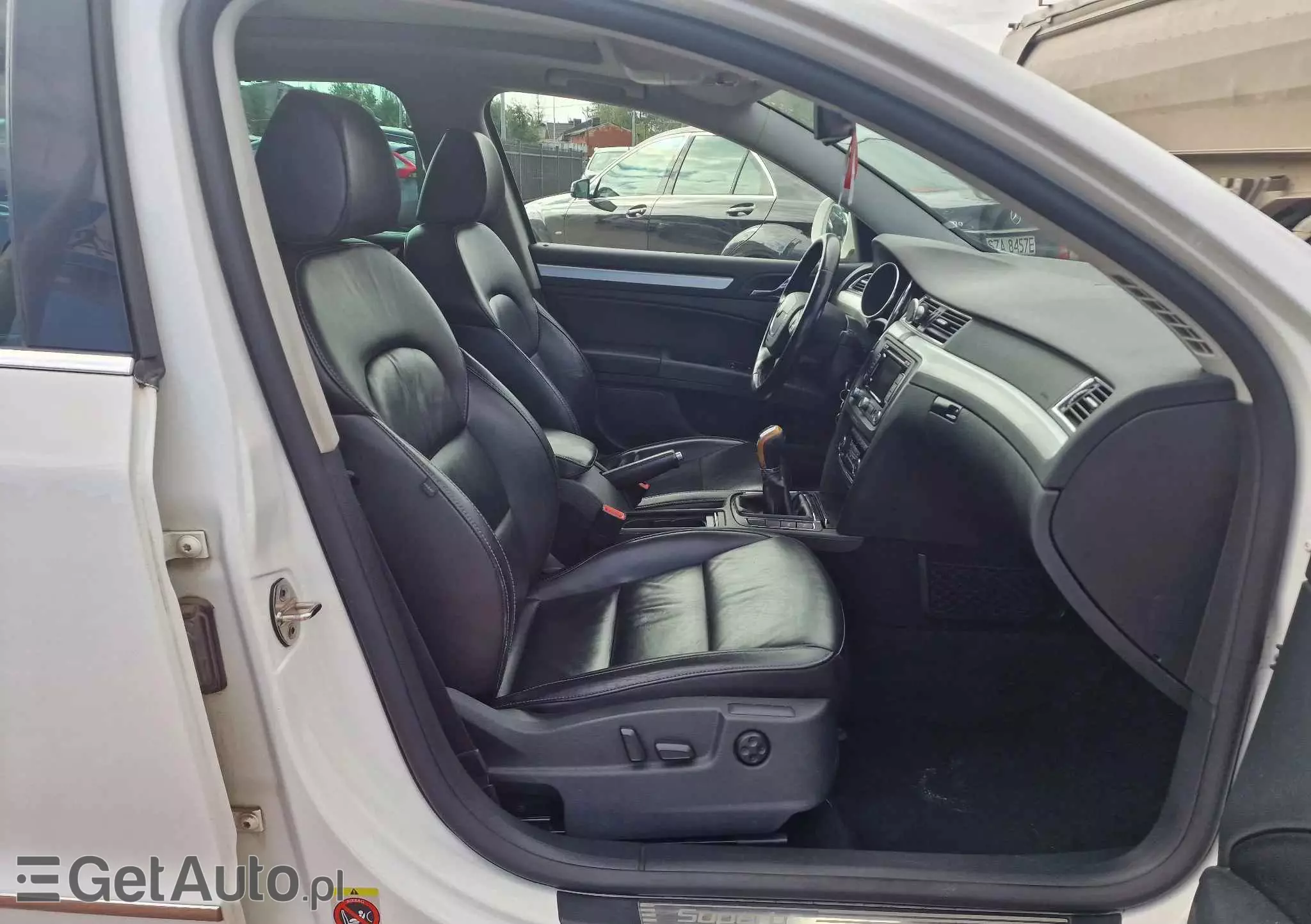 SKODA Superb 2.0 TDI Exclusive