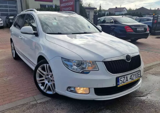 SKODA Superb 2.0 TDI Exclusive