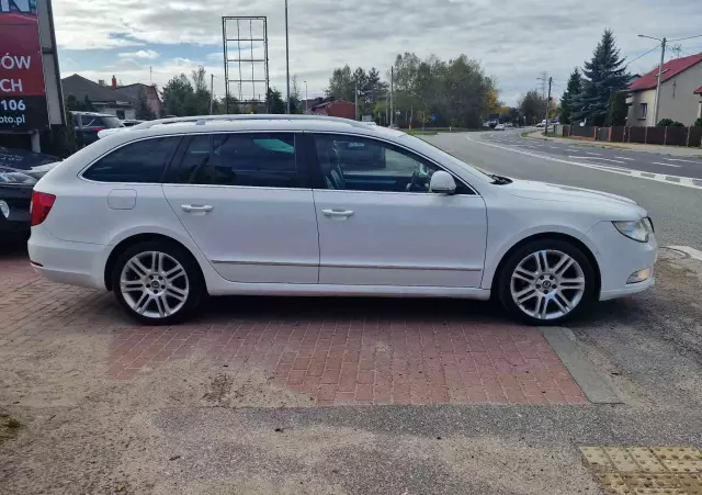 SKODA Superb 2.0 TDI Exclusive