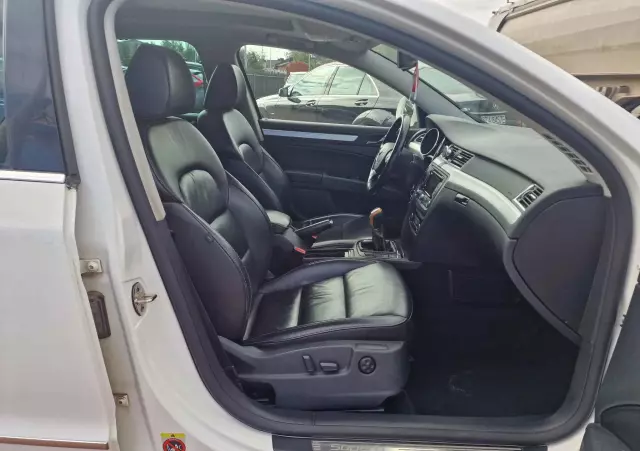 SKODA Superb 2.0 TDI Exclusive