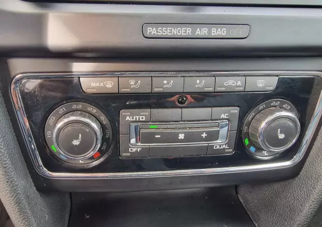 SKODA Superb 2.0 TDI Exclusive