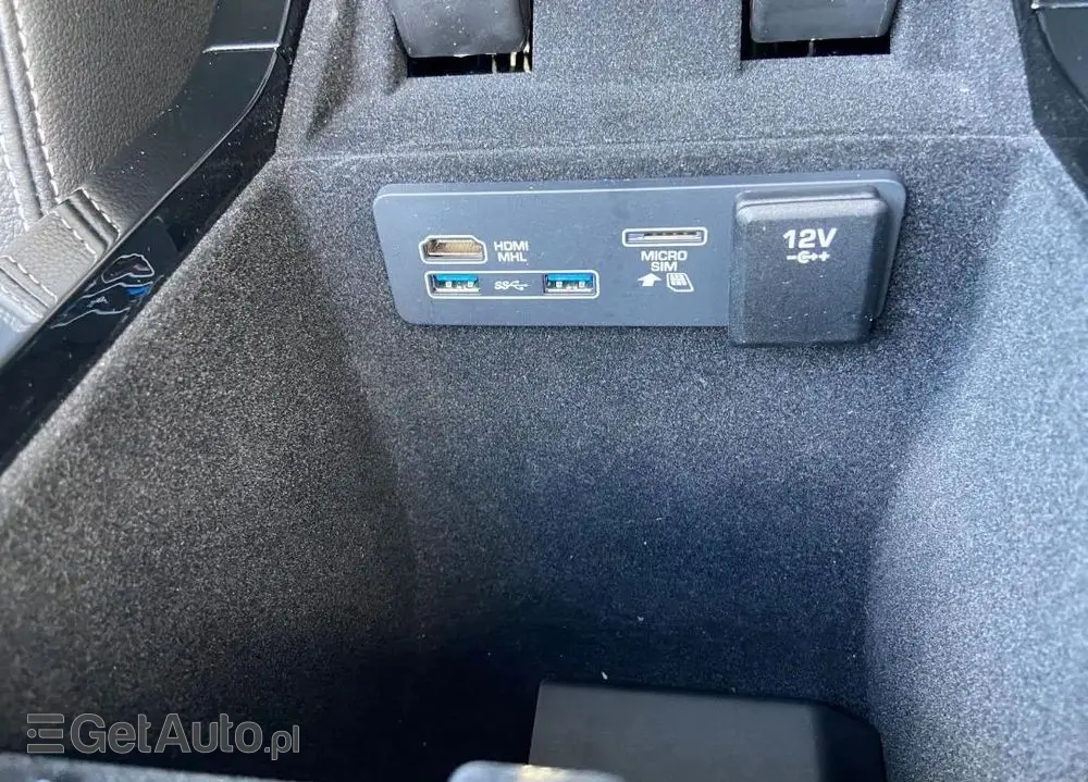 LAND ROVER Range Rover Velar 2.0d R-Dynamic