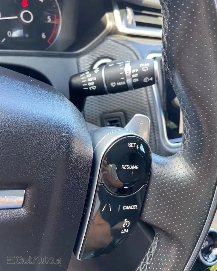 LAND ROVER Range Rover Velar 2.0d R-Dynamic