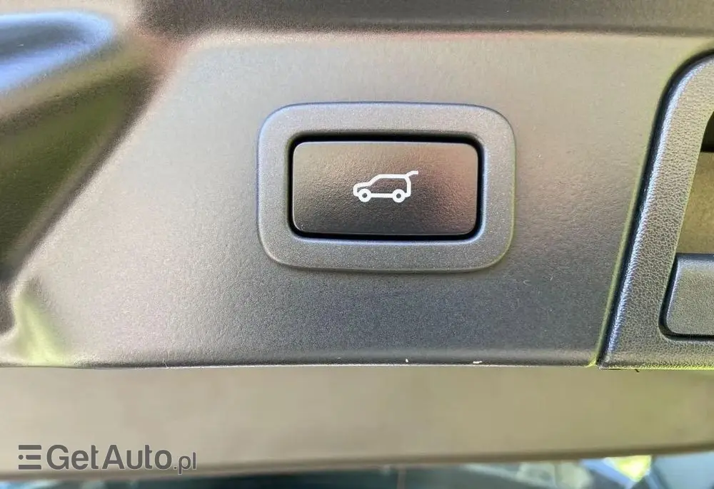 LAND ROVER Range Rover Velar 2.0d R-Dynamic