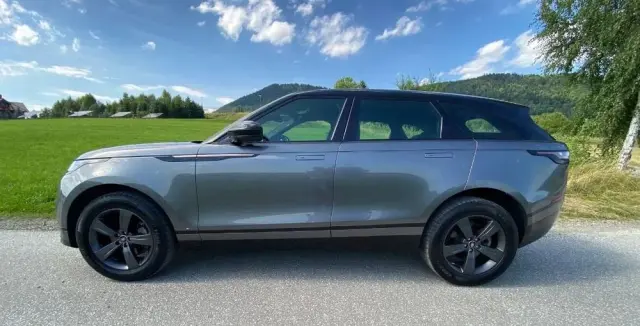 LAND ROVER Range Rover Velar 2.0d R-Dynamic