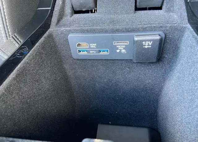 LAND ROVER Range Rover Velar 2.0d R-Dynamic