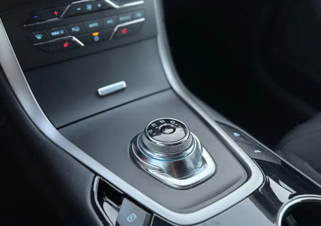 FORD S-Max 2.0 TDCi Titanium PowerShift