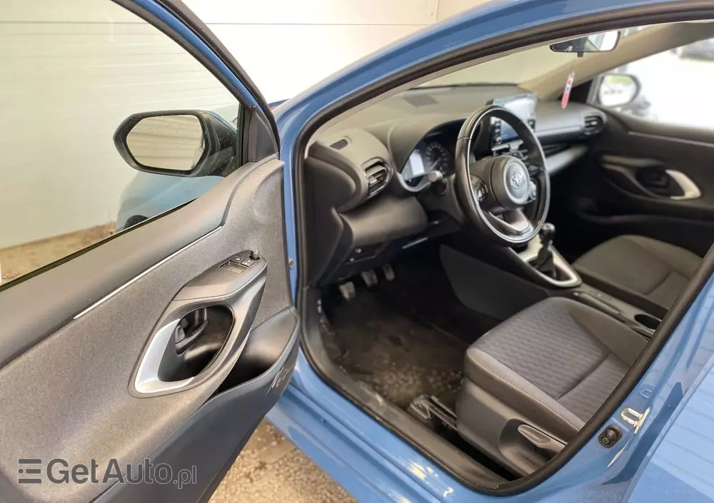TOYOTA Yaris 1.5 Comfort