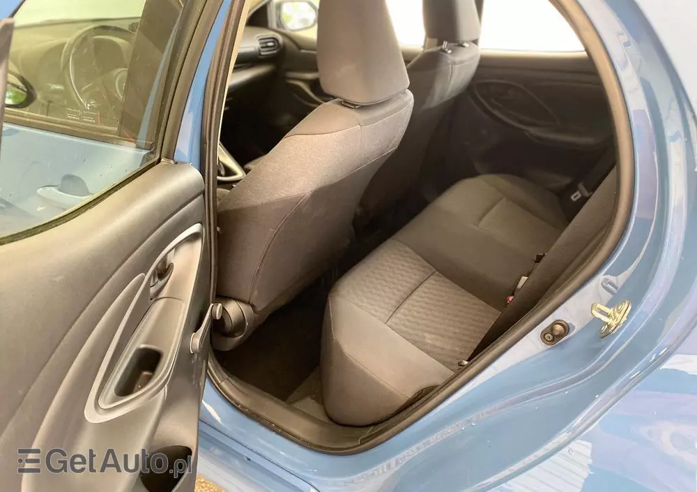 TOYOTA Yaris 1.5 Comfort