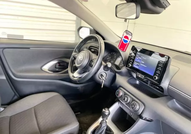 TOYOTA Yaris 1.5 Comfort