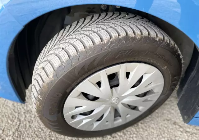 TOYOTA Yaris 1.5 Comfort