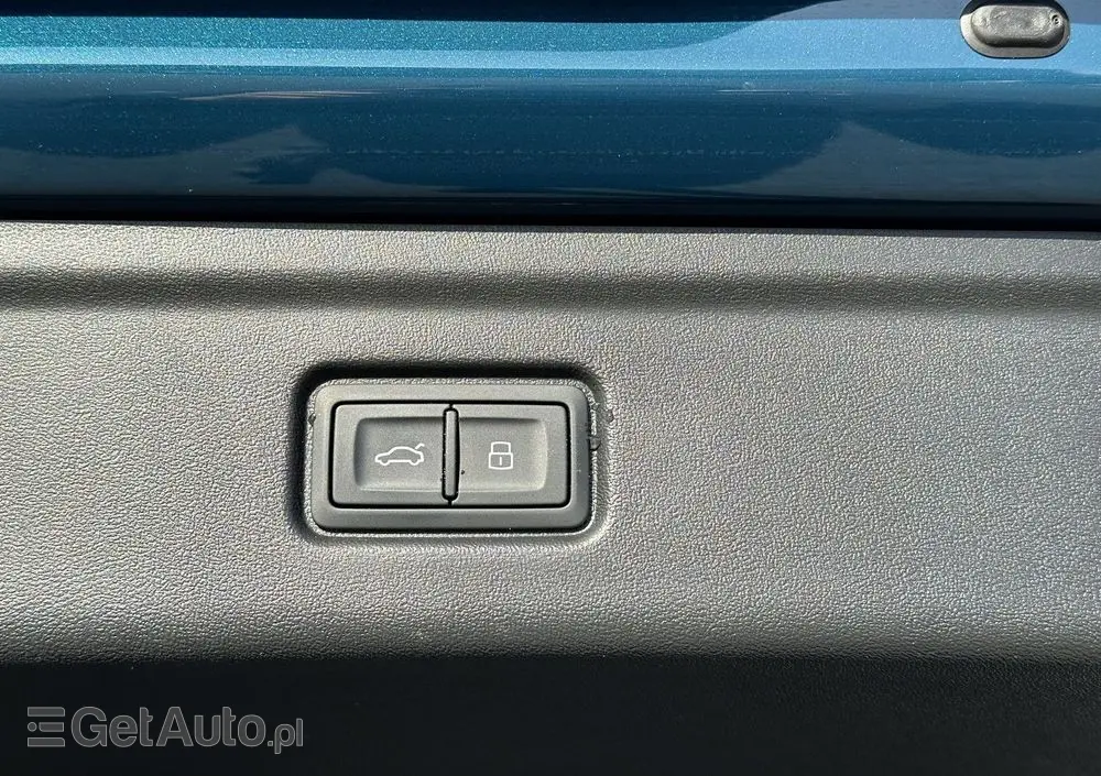 AUDI A6 Sportback e-tron 