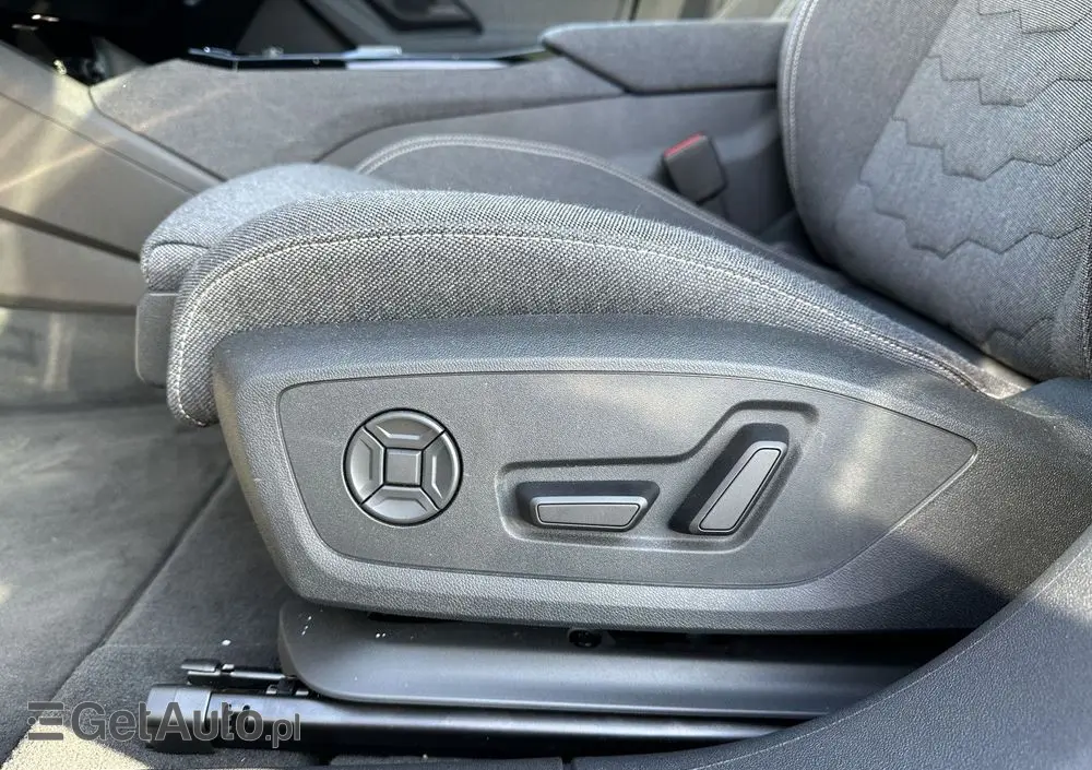 AUDI A6 Sportback e-tron 