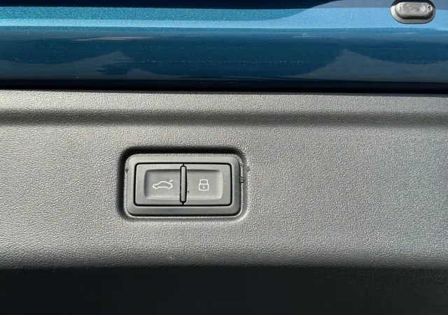 AUDI A6 Sportback e-tron 