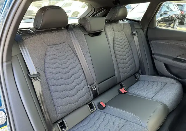 AUDI A6 Sportback e-tron 