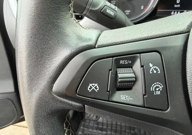 OPEL Astra 1.2 T Edition S&S