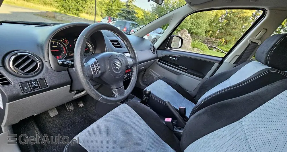 SUZUKI SX4 1.6 Premium