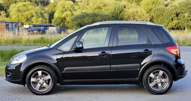 SUZUKI SX4 1.6 Premium