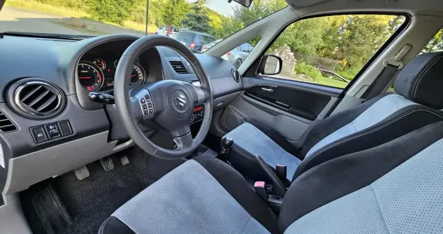 SUZUKI SX4 1.6 Premium
