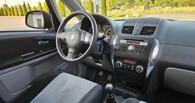 SUZUKI SX4 1.6 Premium