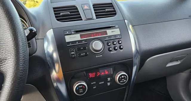 SUZUKI SX4 1.6 Premium