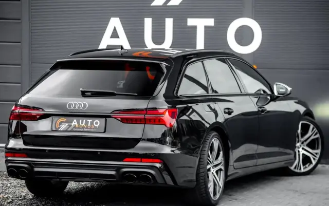 AUDI S6 Avant 