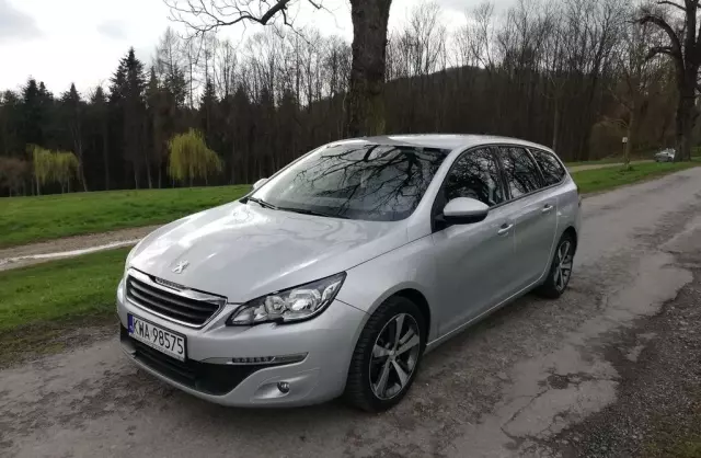 PEUGEOT 308 