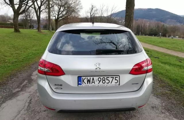 PEUGEOT 308 