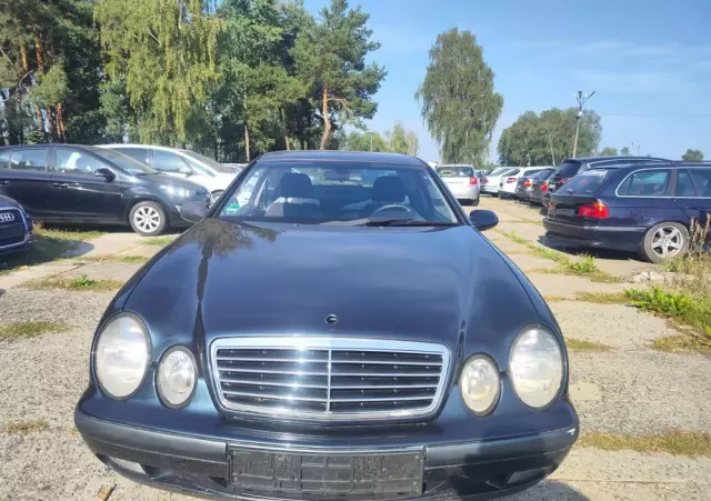 MERCEDES-BENZ CLK 