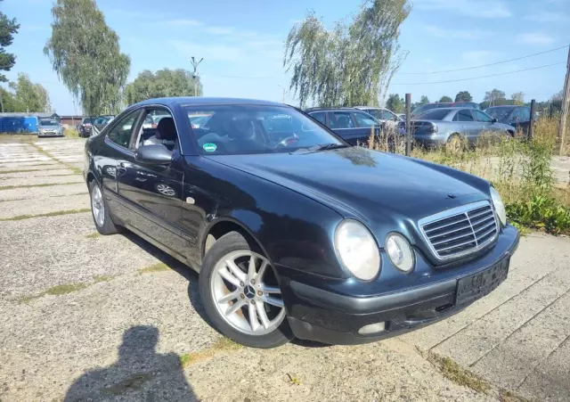 MERCEDES-BENZ CLK 