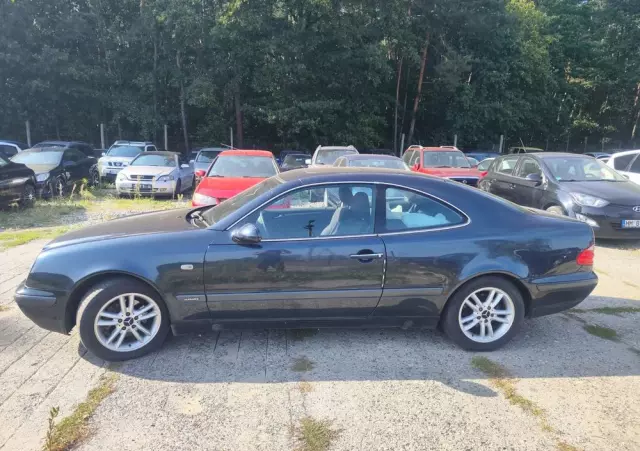MERCEDES-BENZ CLK 