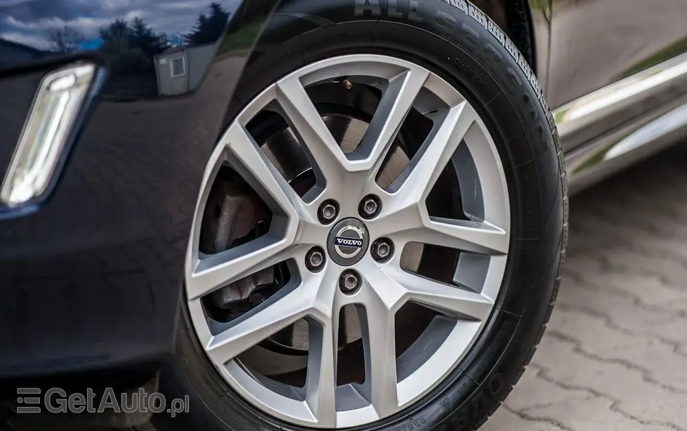 VOLVO XC 60 
