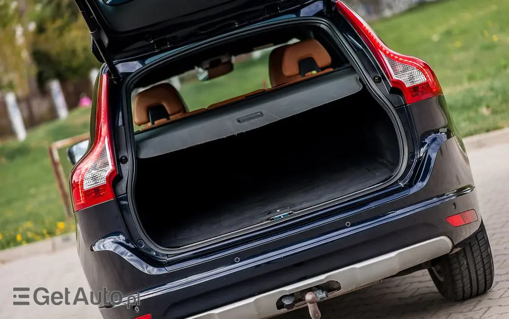 VOLVO XC 60 