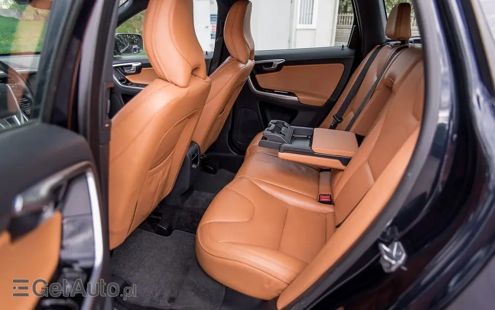 VOLVO XC 60 