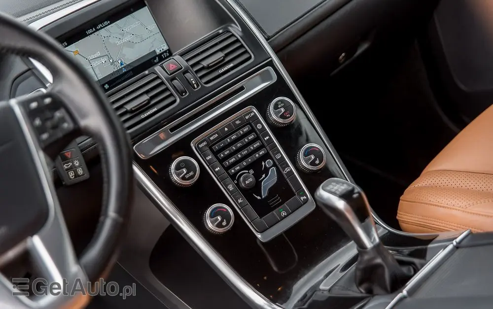 VOLVO XC 60 