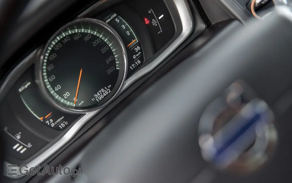 VOLVO XC 60 