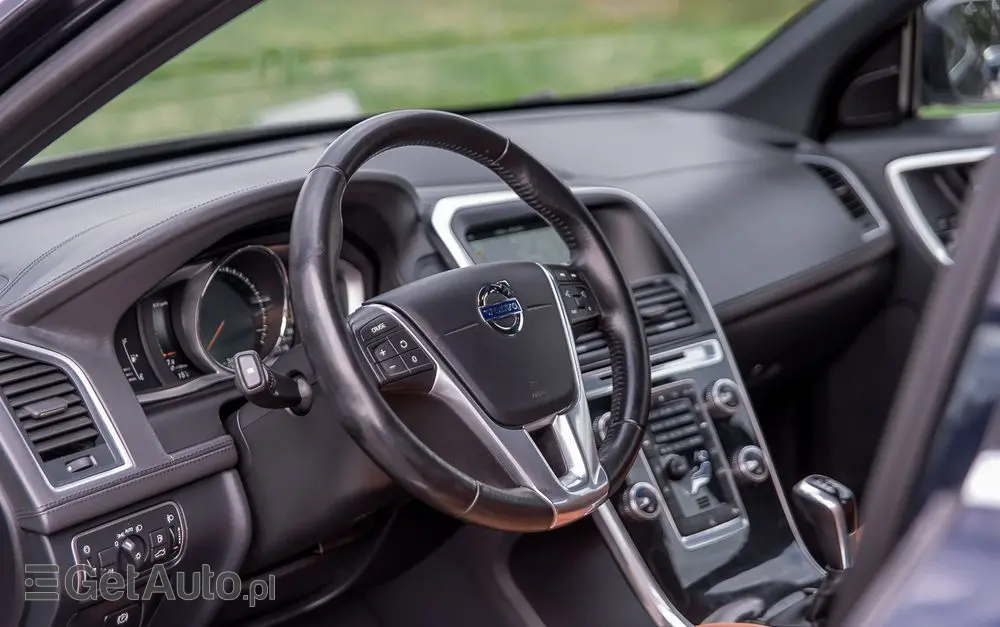 VOLVO XC 60 