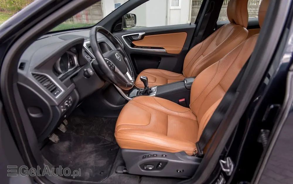 VOLVO XC 60 