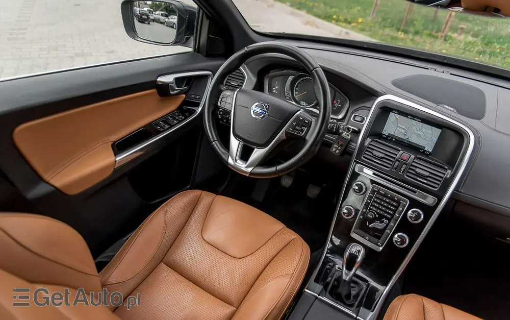 VOLVO XC 60 