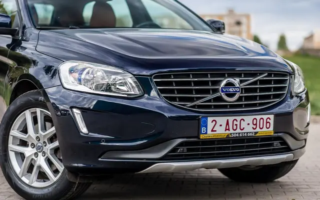VOLVO XC 60 