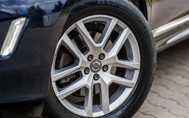 VOLVO XC 60 