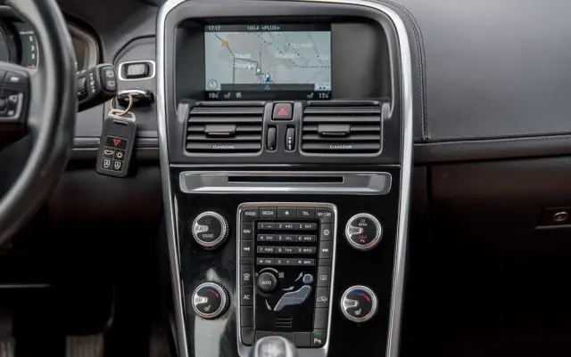 VOLVO XC 60 