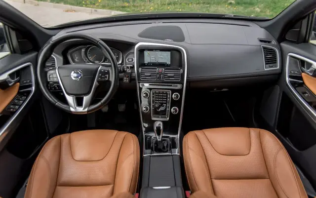 VOLVO XC 60 