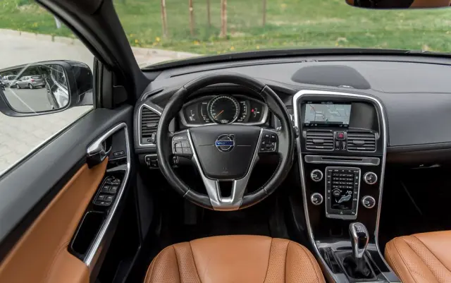 VOLVO XC 60 