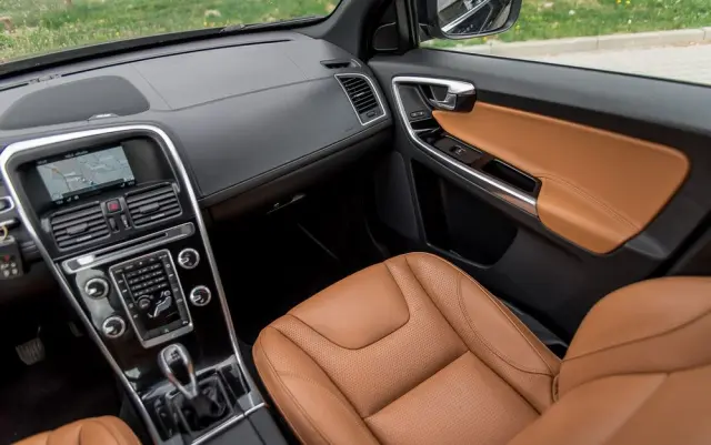 VOLVO XC 60 