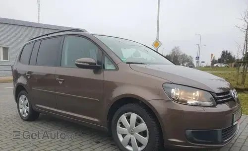 VOLKSWAGEN Touran 