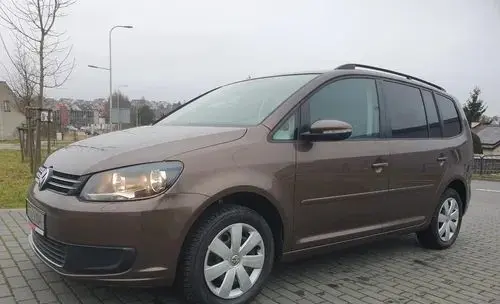 VOLKSWAGEN Touran 
